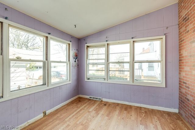 860 E 232nd Street, Euclid, OH 44123