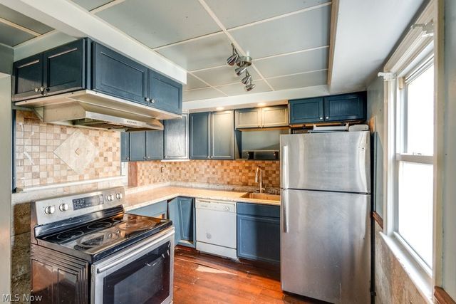 860 E 232nd Street, Euclid, OH 44123