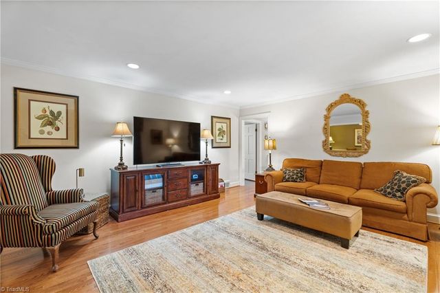 440 Sherwood Forest Road, Winston-salem, NC 27104