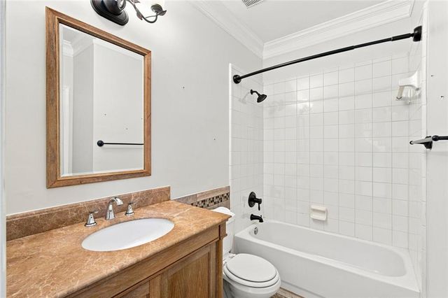 1073 Hopedale Lane, Lawrenceville, GA 30043