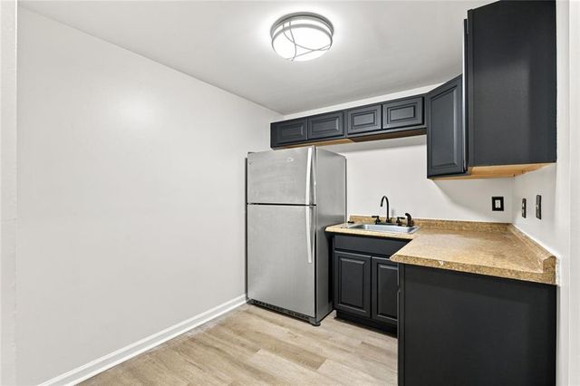 1073 Hopedale Lane, Lawrenceville, GA 30043