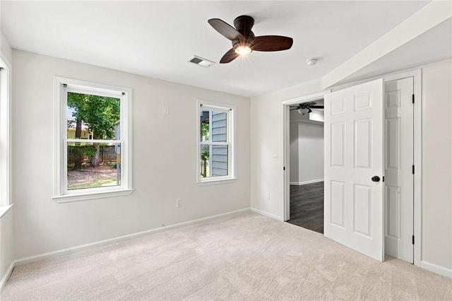 1073 Hopedale Lane, Lawrenceville, GA 30043