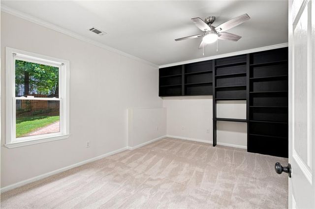 1073 Hopedale Lane, Lawrenceville, GA 30043