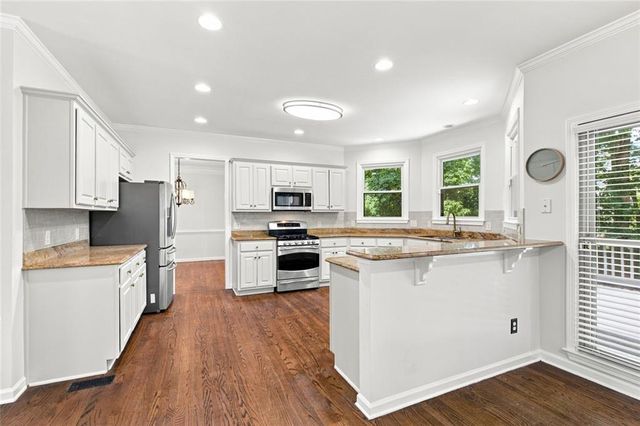 1073 Hopedale Lane, Lawrenceville, GA 30043