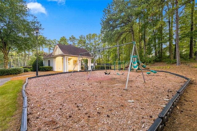 1073 Hopedale Lane, Lawrenceville, GA 30043