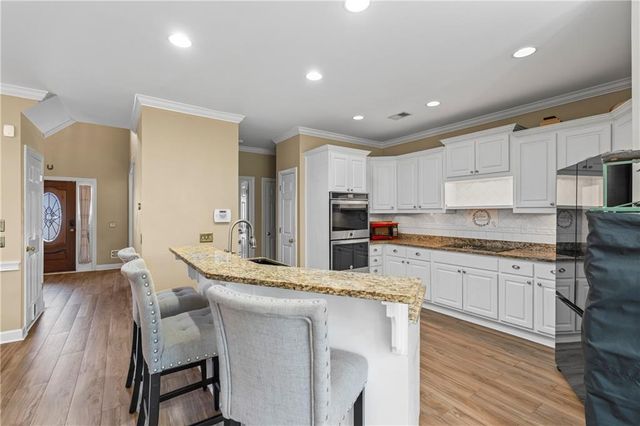 811 Millvale Place, Lawrenceville, GA 30044