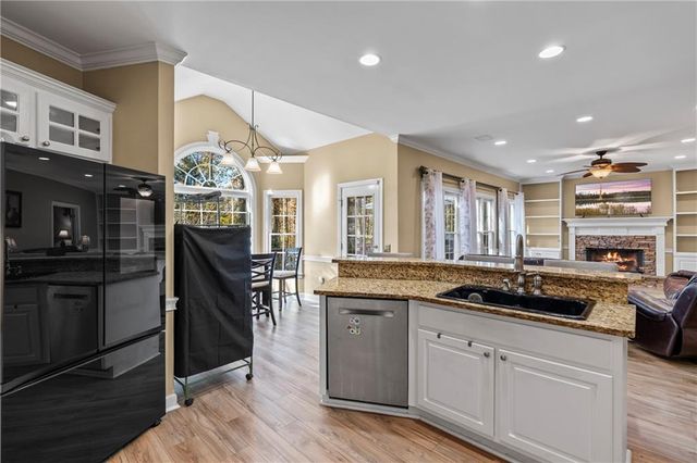 811 Millvale Place, Lawrenceville, GA 30044