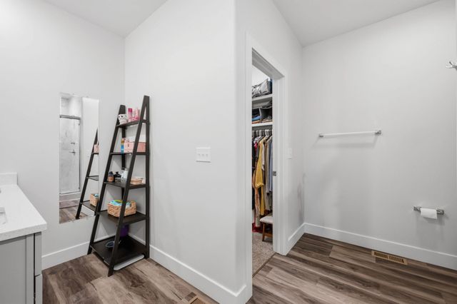2738 E Ironstone St, Park City, KS 67219