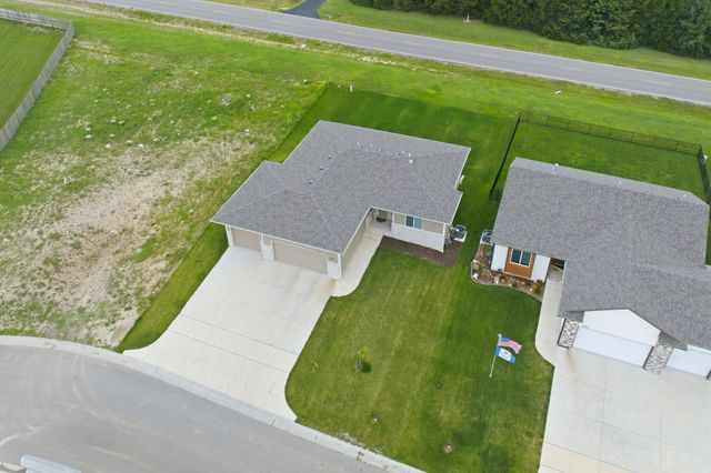 2738 E Ironstone St, Park City, KS 67219