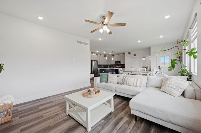 2738 E Ironstone St, Park City, KS 67219