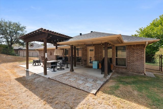 8928 Holt Street, Lakeside, TX 76135