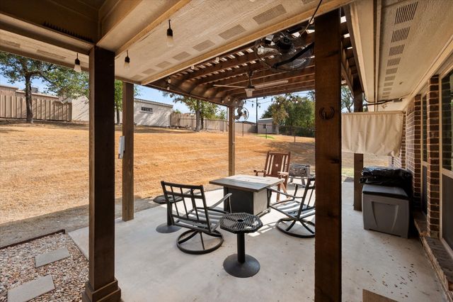 8928 Holt Street, Lakeside, TX 76135