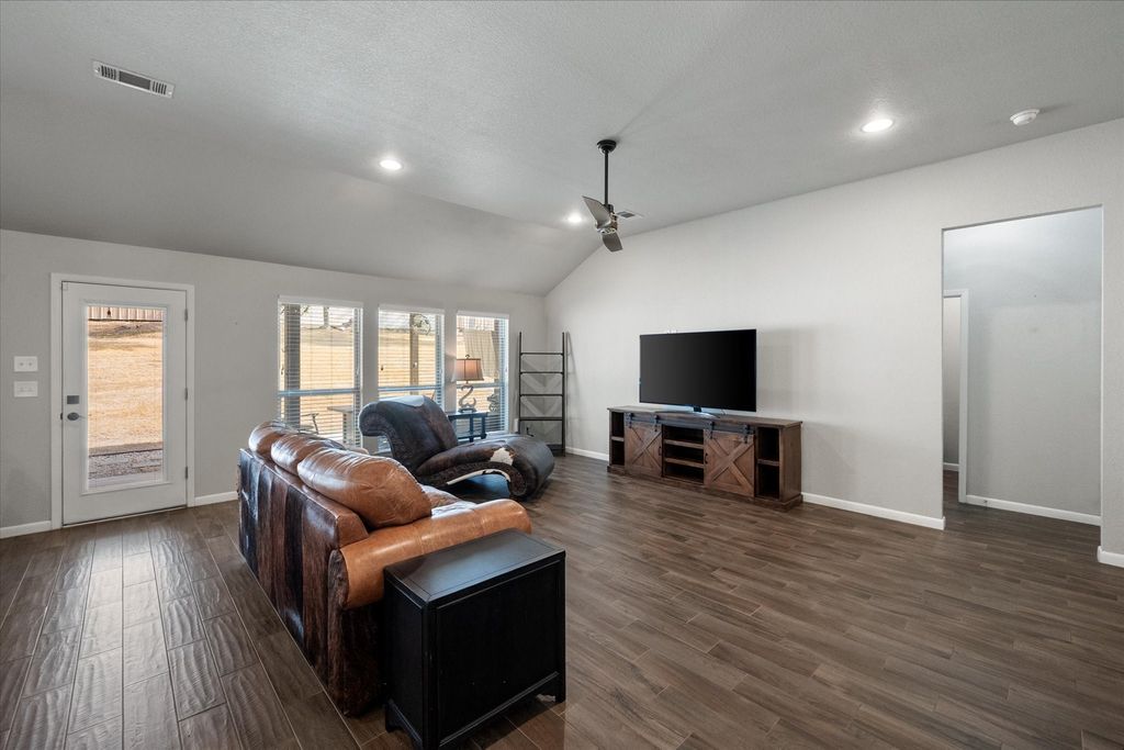 8928 Holt Street, Lakeside, TX 76135 — photo 5