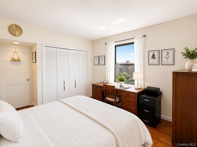 6434 102nd Street 11M, Rego Park, NY 11374
