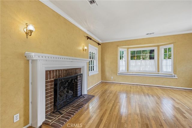 541 E Woodbury, Altadena, CA 91001