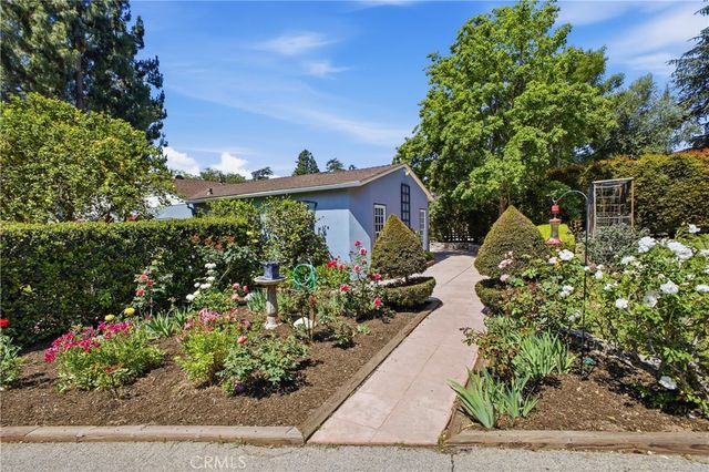 541 E Woodbury, Altadena, CA 91001