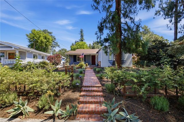 541 E Woodbury, Altadena, CA 91001