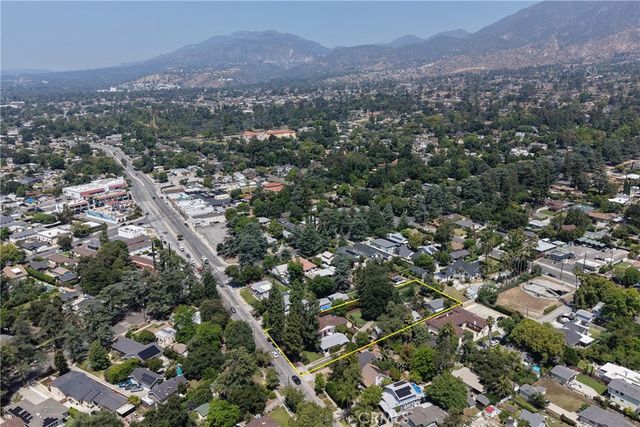 541 E Woodbury, Altadena, CA 91001
