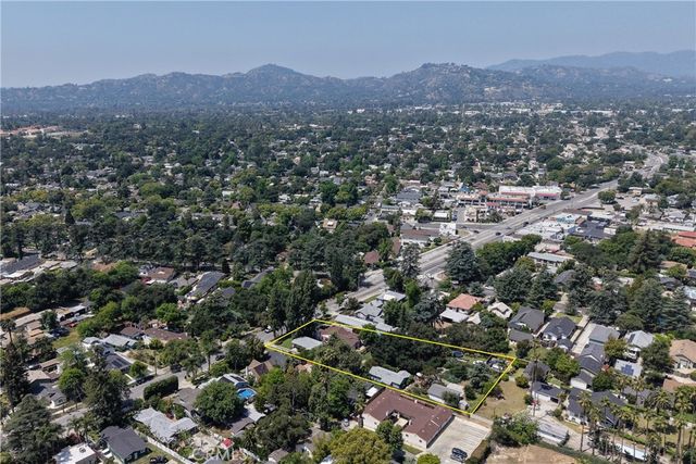 541 E Woodbury, Altadena, CA 91001
