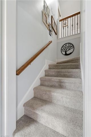 808 Springhouse Court, Kernersville, NC 27284