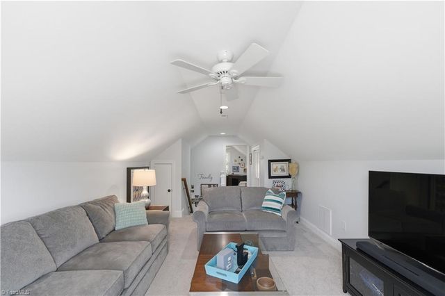 808 Springhouse Court, Kernersville, NC 27284
