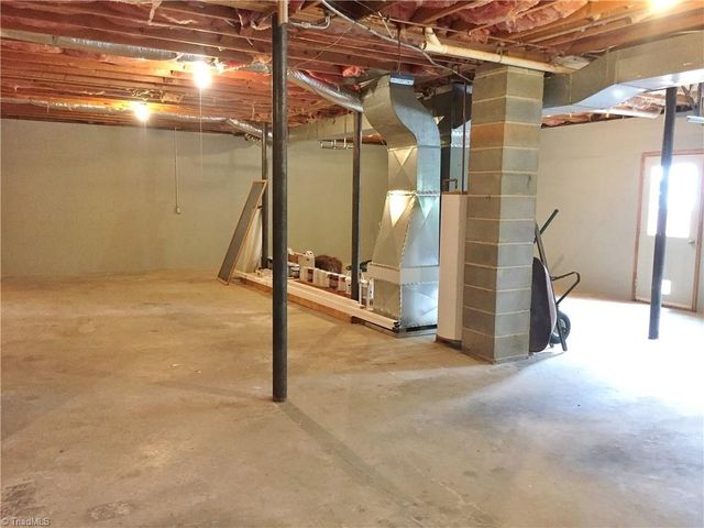 808 Springhouse Court, Kernersville, NC 27284