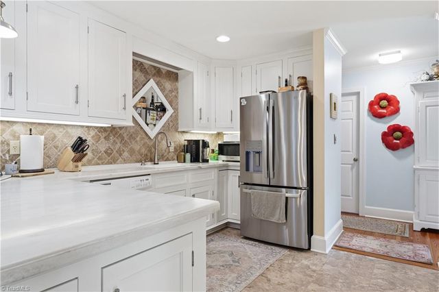 808 Springhouse Court, Kernersville, NC 27284