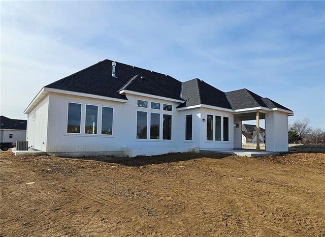 23920 W 112th Terrace, Olathe, KS 66061