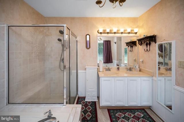 102 FLAT RUN, Locust Grove, VA 22508