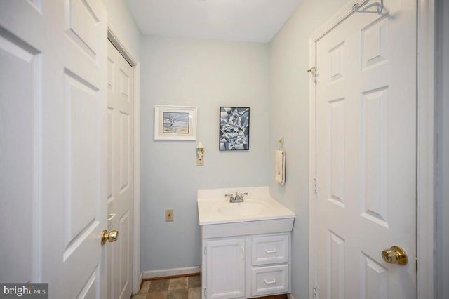 102 FLAT RUN, Locust Grove, VA 22508