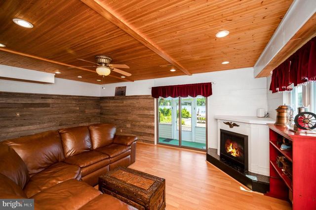 102 FLAT RUN, Locust Grove, VA 22508