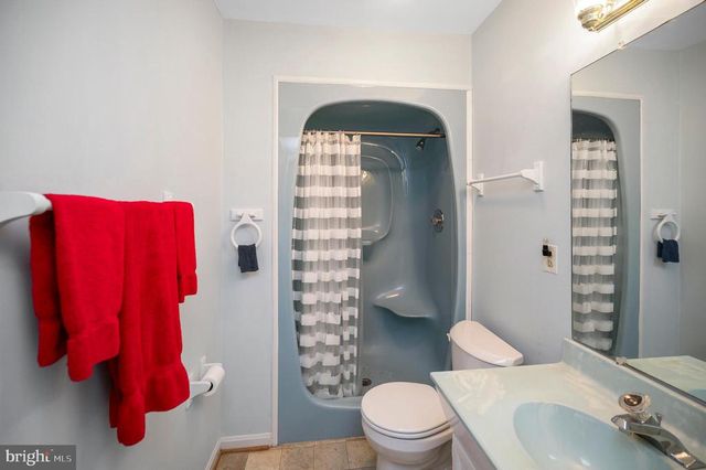 102 FLAT RUN, Locust Grove, VA 22508