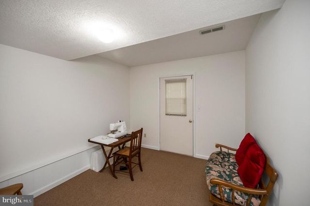 102 FLAT RUN, Locust Grove, VA 22508