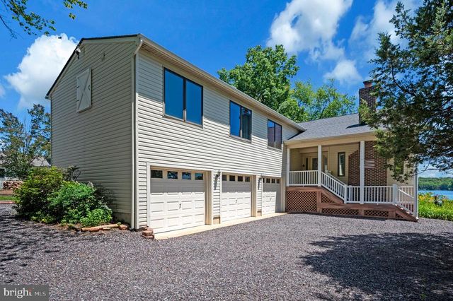 102 FLAT RUN, Locust Grove, VA 22508