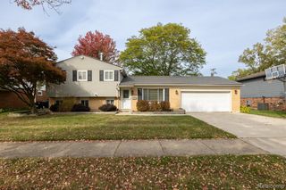 29046 Lyndon Street, Livonia, MI 48154