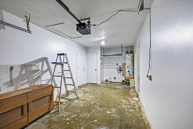 4811 Hannas Reef Drive, Bacliff, TX 77518