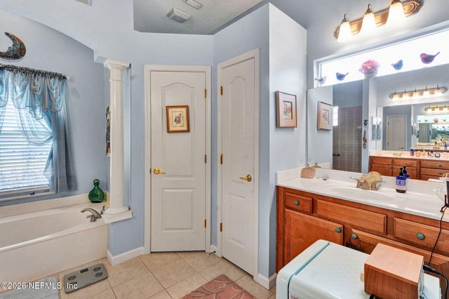 5950 W SHORES Road, Orange Park, FL 32003