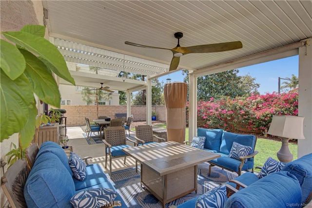 1129 Via Nice, Redlands, CA 92374