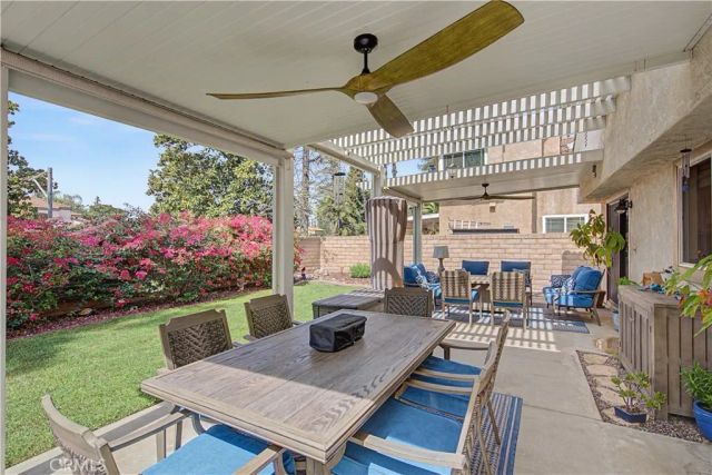 1129 Via Nice, Redlands, CA 92374