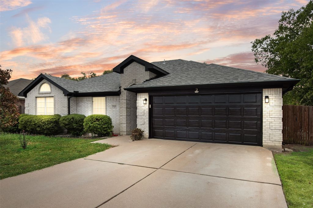 5505 Gessner Court, Arlington, TX 76018 — photo 4