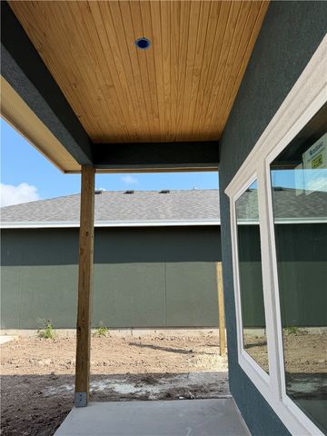 2418 Reyhans Way, Corpus Christi, TX 78418