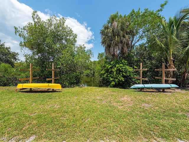 723 Glendale AVE, Naples, FL 34110