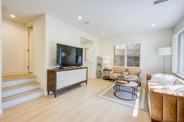 112 Excursion, Irvine, CA 92618
