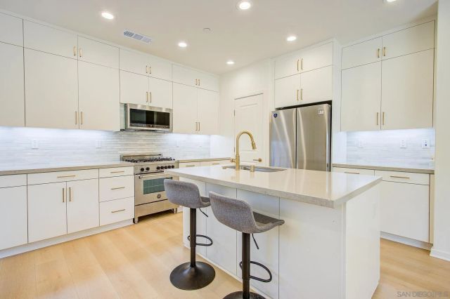 112 Excursion, Irvine, CA 92618