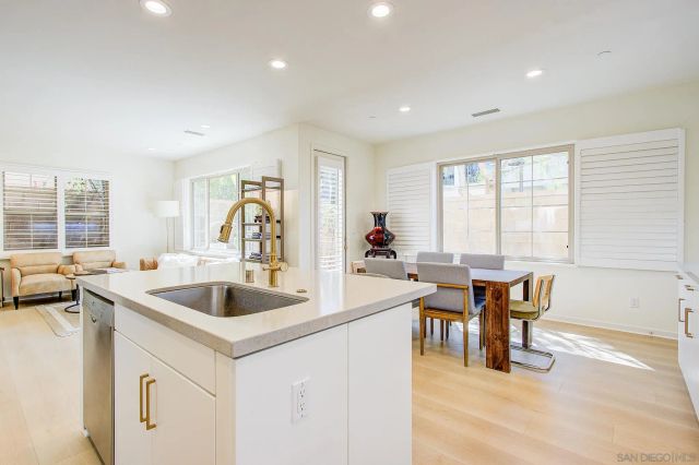 112 Excursion, Irvine, CA 92618