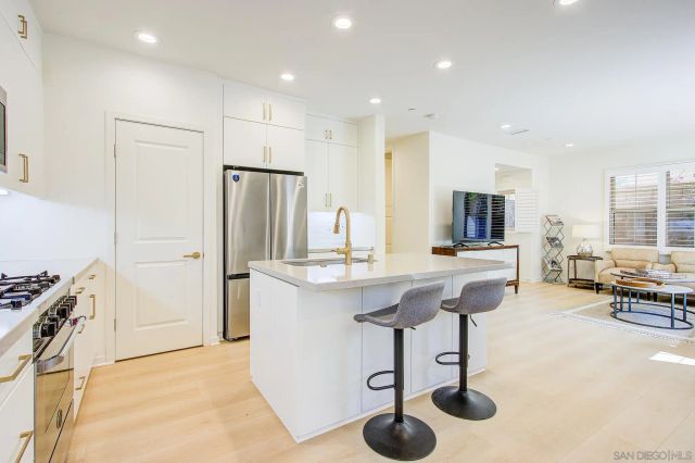 112 Excursion, Irvine, CA 92618