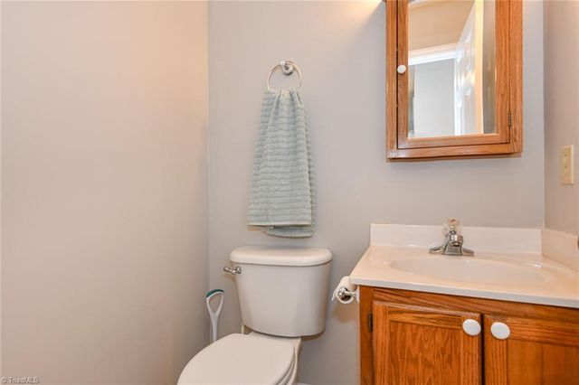 211 Robin Circle, Archdale, NC 27263
