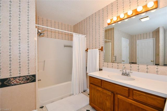 211 Robin Circle, Archdale, NC 27263