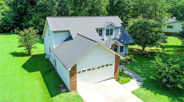 211 Robin Circle, Archdale, NC 27263