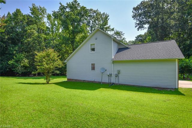 211 Robin Circle, Archdale, NC 27263